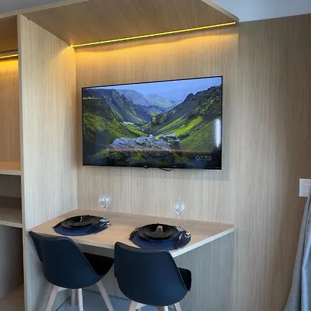 Apartamento Completo A Passos Da Beira Mar No Meireles Fortaleza (Ceara)