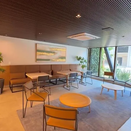 Apartamento Completo A Passos Da Beira Mar No Meireles *
