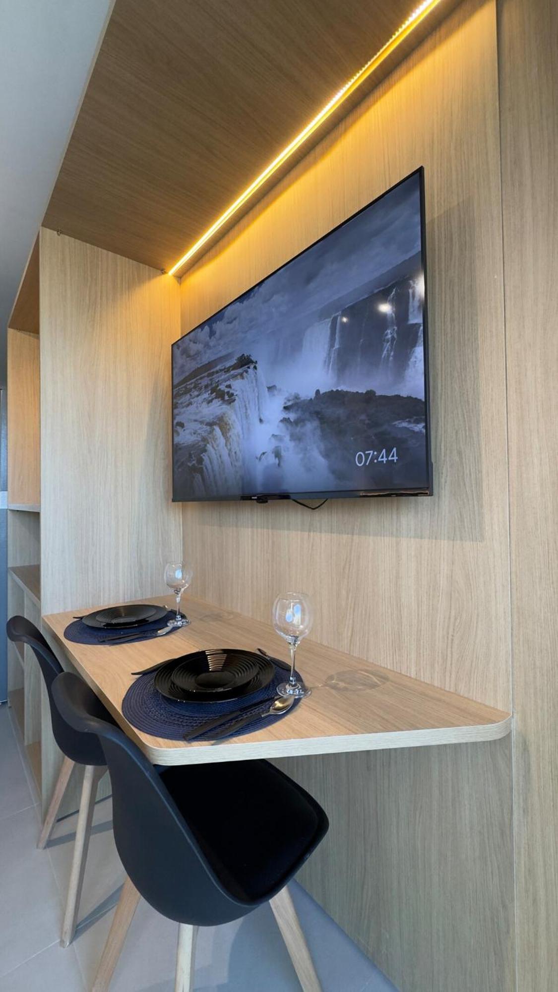 Completo A Passos Da Beira Mar No Meireles Apartamento *