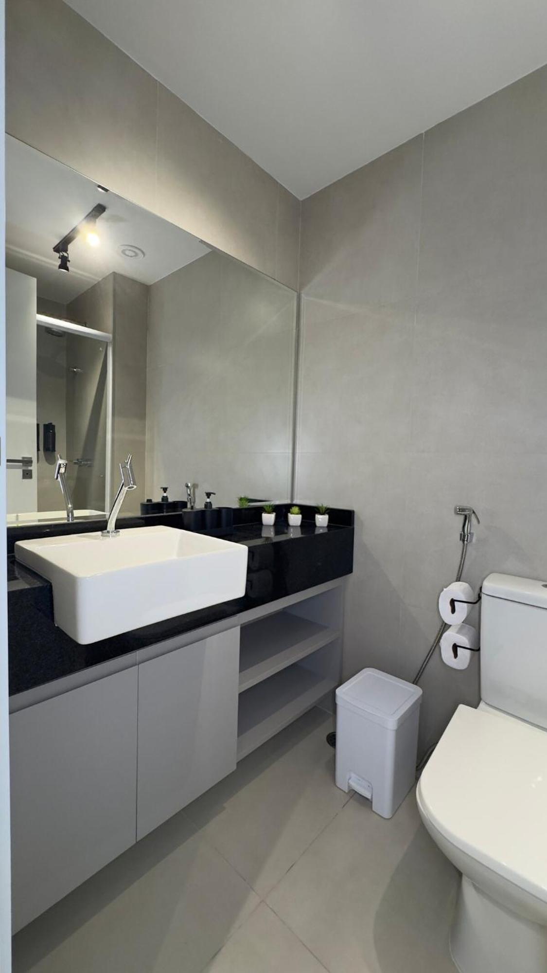 Completo A Passos Da Beira Mar No Meireles Fortaleza (Ceara)