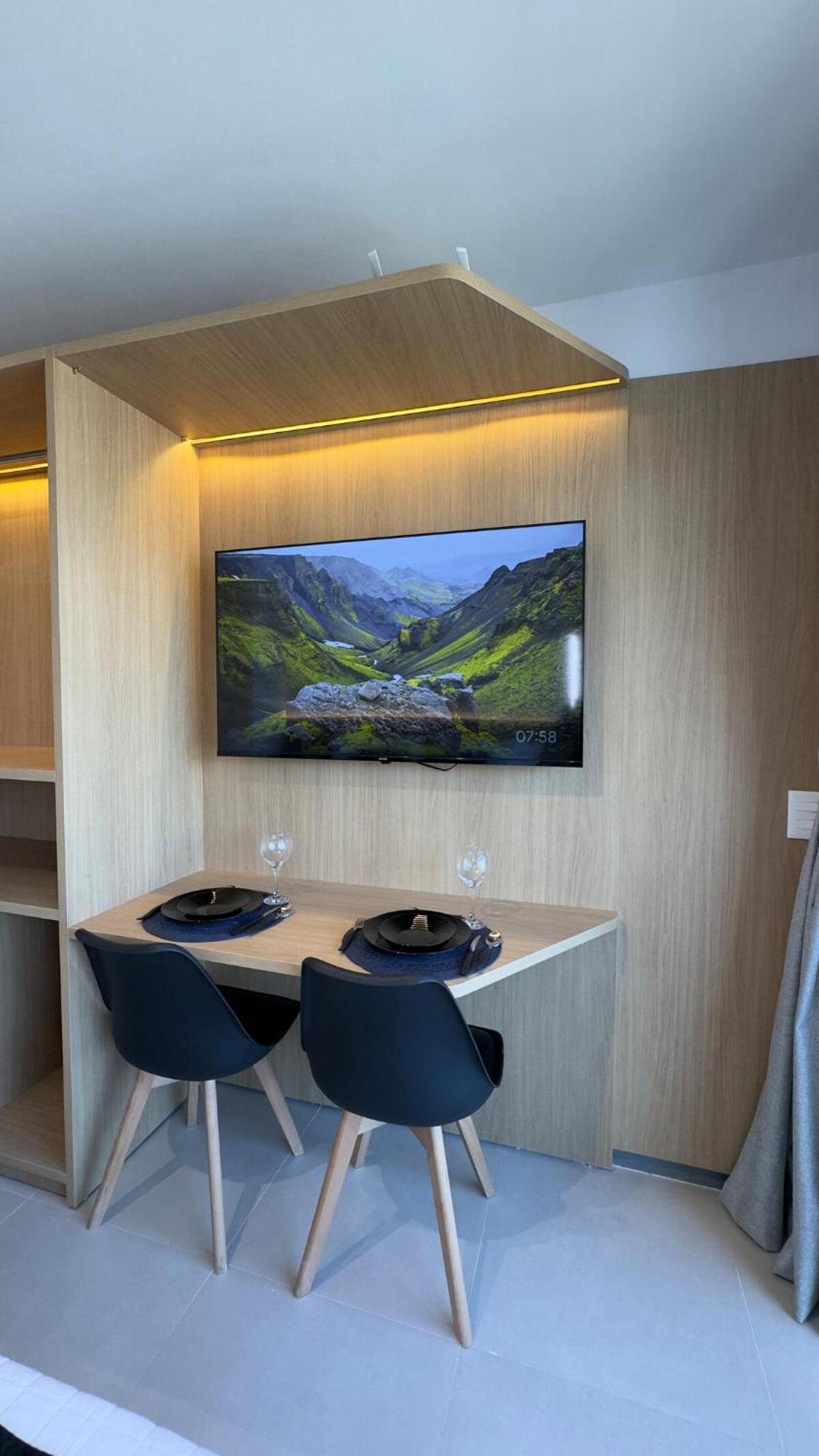 Apartamento Completo A Passos Da Beira Mar No Meireles Fortaleza (Ceara)