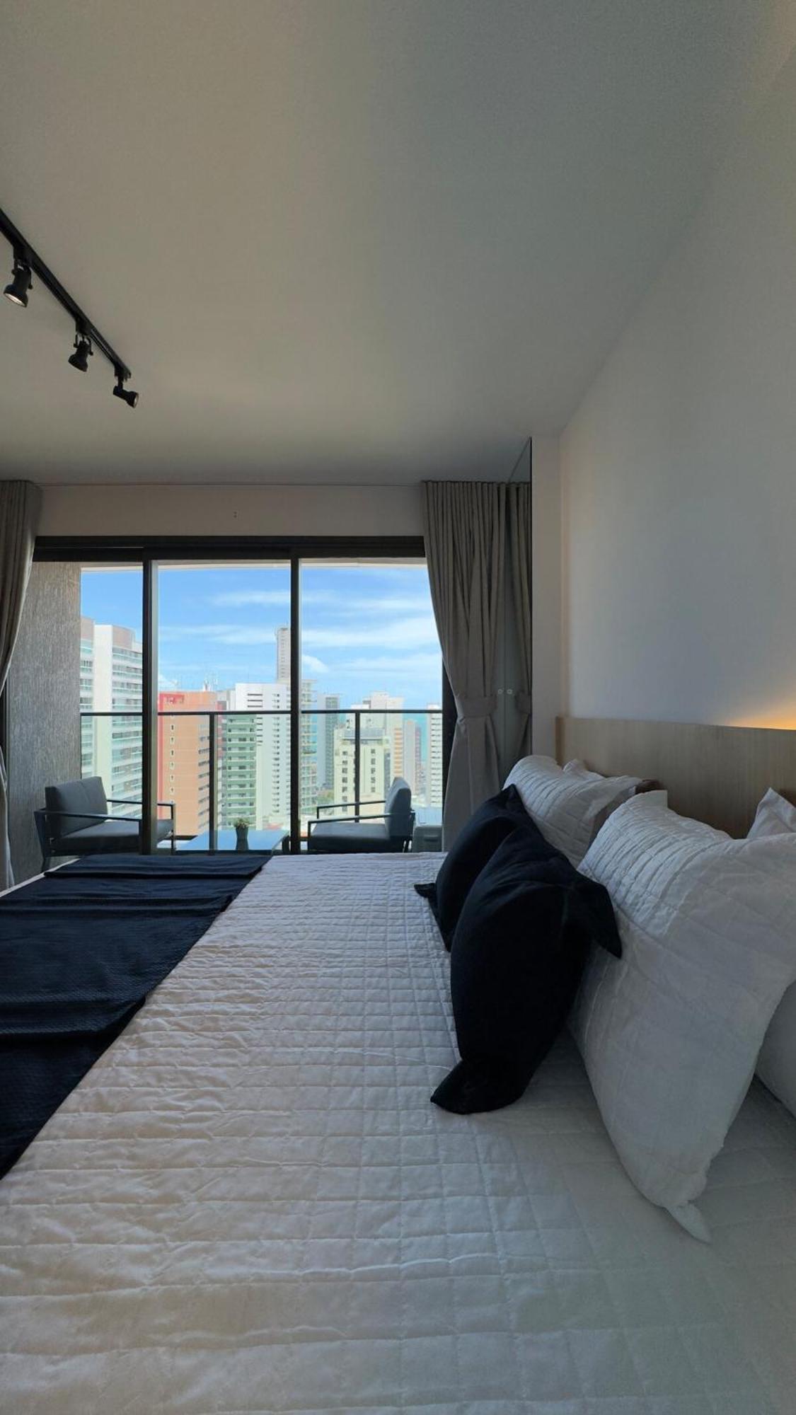 Completo A Passos Da Beira Mar No Meireles