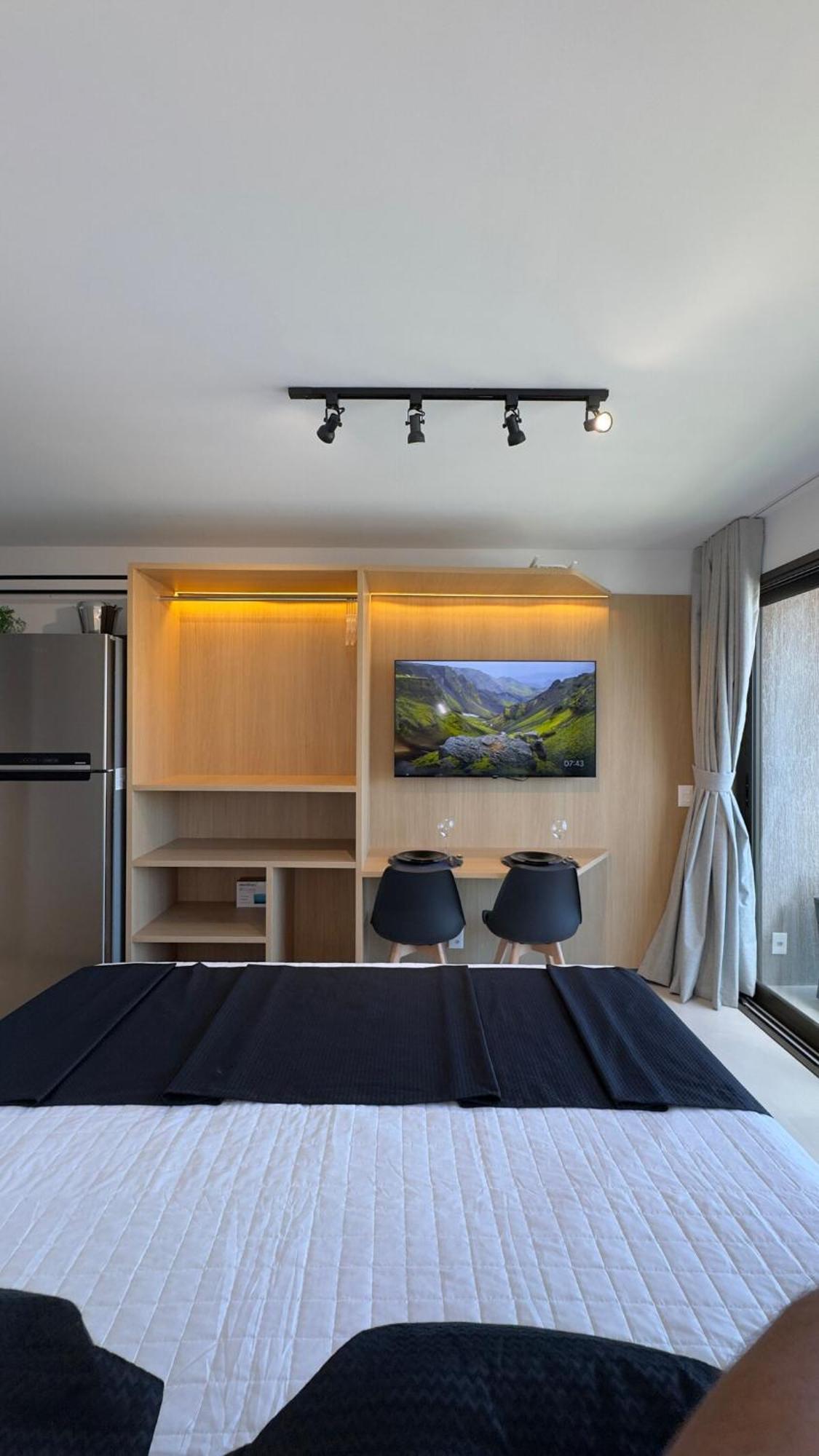 Apartamento Completo A Passos Da Beira Mar No Meireles