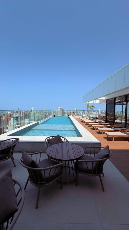 Completo A Passos Da Beira Mar No Meireles Fortaleza (Ceara)